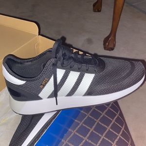 Men’s Adidas N-5923. Brand new with box